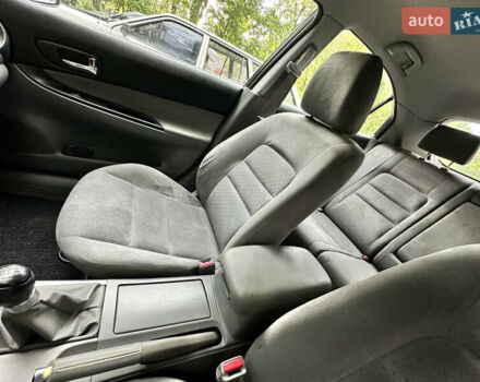 Черный Мазда 6, объемом двигателя 1.8 л и пробегом 230 тыс. км за 3650 $, фото 50 на Automoto.ua