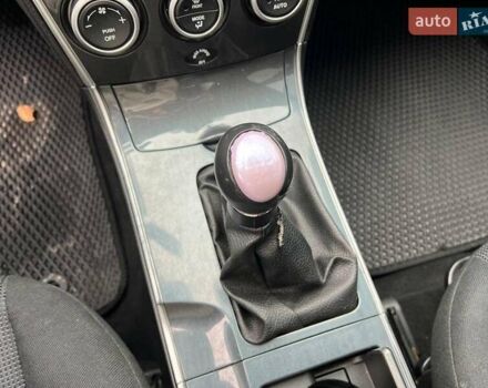 Чорний Мазда 6, об'ємом двигуна 2 л та пробігом 285 тис. км за 3240 $, фото 28 на Automoto.ua