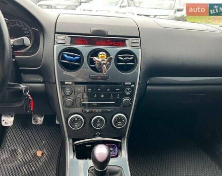 Чорний Мазда 6, об'ємом двигуна 2 л та пробігом 285 тис. км за 3240 $, фото 24 на Automoto.ua