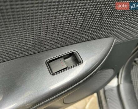 Чорний Мазда 6, об'ємом двигуна 2 л та пробігом 285 тис. км за 3240 $, фото 33 на Automoto.ua