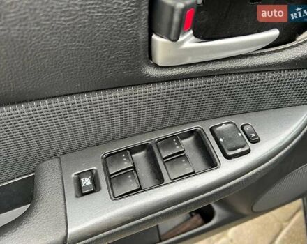 Чорний Мазда 6, об'ємом двигуна 2 л та пробігом 285 тис. км за 3240 $, фото 15 на Automoto.ua