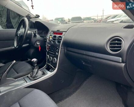 Чорний Мазда 6, об'ємом двигуна 2 л та пробігом 285 тис. км за 3240 $, фото 36 на Automoto.ua