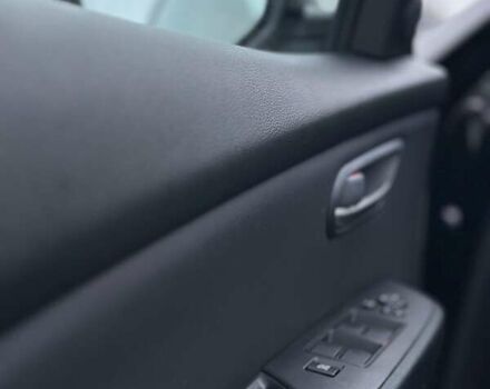 Чорний Мазда 6, об'ємом двигуна 1.8 л та пробігом 248 тис. км за 6299 $, фото 17 на Automoto.ua