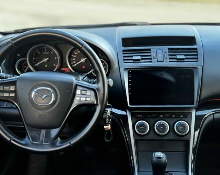 Черный Мазда 6, объемом двигателя 2 л и пробегом 199 тыс. км за 6500 $, фото 5 на Automoto.ua