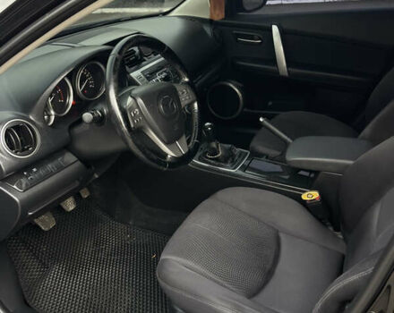 Черный Мазда 6, объемом двигателя 2 л и пробегом 240 тыс. км за 7600 $, фото 17 на Automoto.ua