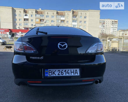 Черный Мазда 6, объемом двигателя 1.8 л и пробегом 184 тыс. км за 7100 $, фото 6 на Automoto.ua
