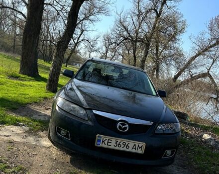 Черный Мазда 6, объемом двигателя 2 л и пробегом 364 тыс. км за 2350 $, фото 1 на Automoto.ua