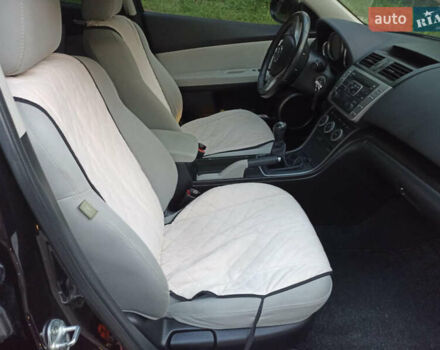 Фиолетовый Мазда 6, объемом двигателя 0 л и пробегом 300 тыс. км за 7100 $, фото 7 на Automoto.ua