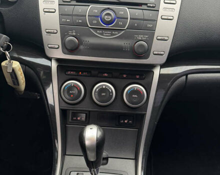 Фиолетовый Мазда 6, объемом двигателя 2 л и пробегом 173 тыс. км за 5500 $, фото 7 на Automoto.ua