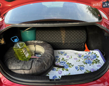 Красный Мазда 6, объемом двигателя 2 л и пробегом 203 тыс. км за 5500 $, фото 10 на Automoto.ua