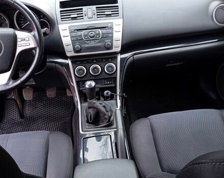 Червоний Мазда 6, об'ємом двигуна 2 л та пробігом 332 тис. км за 6550 $, фото 6 на Automoto.ua