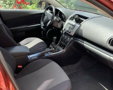 Червоний Мазда 6, об'ємом двигуна 2 л та пробігом 136 тис. км за 7800 $, фото 4 на Automoto.ua