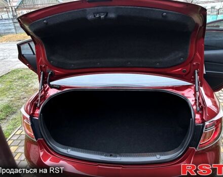 Красный Мазда 6, объемом двигателя 2 л и пробегом 185 тыс. км за 7700 $, фото 5 на Automoto.ua