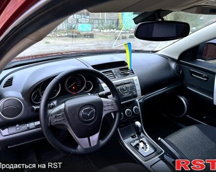 Красный Мазда 6, объемом двигателя 2 л и пробегом 185 тыс. км за 7700 $, фото 8 на Automoto.ua