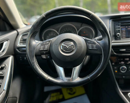 Красный Мазда 6, объемом двигателя 2 л и пробегом 106 тыс. км за 9999 $, фото 21 на Automoto.ua