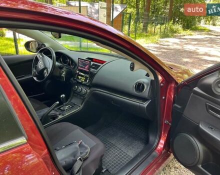 Красный Мазда 6, объемом двигателя 2 л и пробегом 103 тыс. км за 10250 $, фото 5 на Automoto.ua