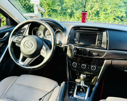 Красный Мазда 6, объемом двигателя 2.5 л и пробегом 199 тыс. км за 10100 $, фото 5 на Automoto.ua