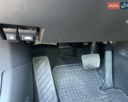 Мазда 6 2014 у Одесі на Automoto.ua Червоний Мазда 6, об'ємом двигуна 2.49 л та пробігом 118 тис. км за 13500 $, фото 10 на Automoto.ua