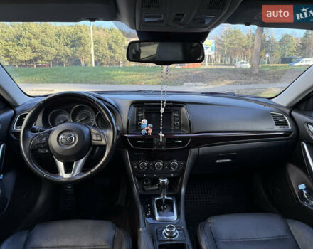 Красный Мазда 6, объемом двигателя 2.19 л и пробегом 227 тыс. км за 9700 $, фото 10 на Automoto.ua