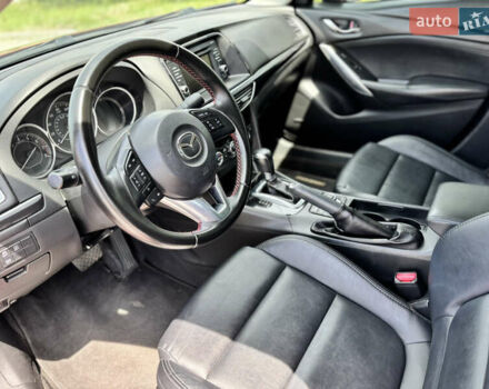 Красный Мазда 6, объемом двигателя 2.5 л и пробегом 205 тыс. км за 12300 $, фото 9 на Automoto.ua