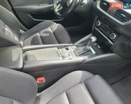 Красный Мазда 6, объемом двигателя 2 л и пробегом 75 тыс. км за 13600 $, фото 42 на Automoto.ua