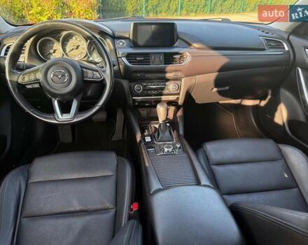 Красный Мазда 6, объемом двигателя 2.49 л и пробегом 205 тыс. км за 15200 $, фото 4 на Automoto.ua