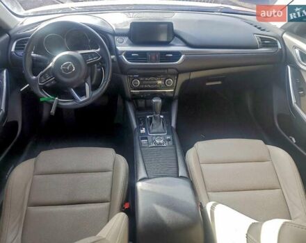 Красный Мазда 6, объемом двигателя 2.49 л и пробегом 140 тыс. км за 1900 $, фото 7 на Automoto.ua