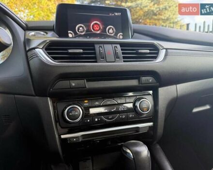 Красный Мазда 6, объемом двигателя 2.49 л и пробегом 205 тыс. км за 15200 $, фото 5 на Automoto.ua