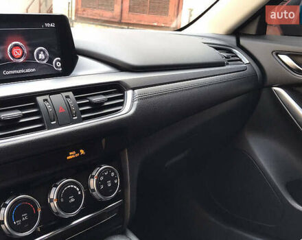 Мазда 6 2017 у Львові на Automoto.ua Червоний Мазда 6, об'ємом двигуна 2.49 л та пробігом 133 тис. км за 13100 $, фото 14 на Automoto.ua