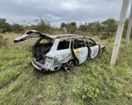 Мазда 6 2004 в Хмельницком на Automoto.ua Красный Мазда 6, объемом двигателя 1.8 л и пробегом 240 тыс. км за 800 $, фото 1 на Automoto.ua