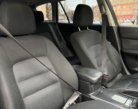 Червоний Мазда 6, об'ємом двигуна 1.8 л та пробігом 301 тис. км за 5250 $, фото 16 на Automoto.ua