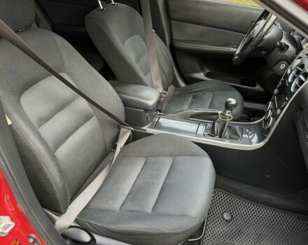 Червоний Мазда 6, об'ємом двигуна 1.8 л та пробігом 301 тис. км за 5250 $, фото 15 на Automoto.ua