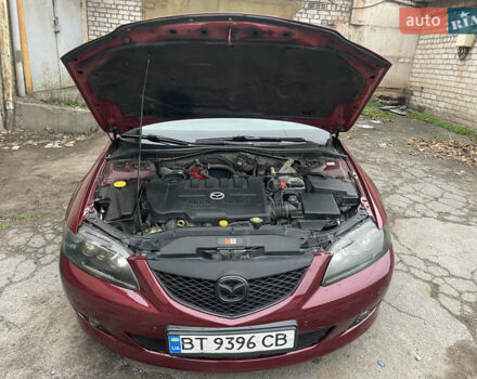 Красный Мазда 6, объемом двигателя 2 л и пробегом 220 тыс. км за 5000 $, фото 5 на Automoto.ua