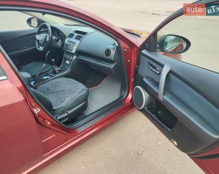 Красный Мазда 6, объемом двигателя 2.18 л и пробегом 231 тыс. км за 5650 $, фото 3 на Automoto.ua