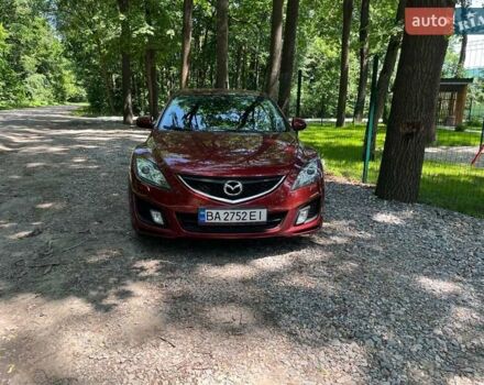 Красный Мазда 6, объемом двигателя 2 л и пробегом 103 тыс. км за 10250 $, фото 1 на Automoto.ua