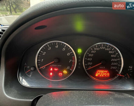 Мазда 6, объемом двигателя 2 л и пробегом 299 тыс. км за 4000 $, фото 3 на Automoto.ua