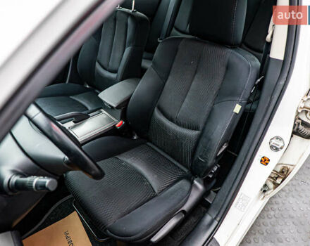 Мазда 6, объемом двигателя 2 л и пробегом 111 тыс. км за 9910 $, фото 8 на Automoto.ua