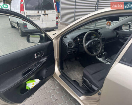 Желтый Мазда 6, объемом двигателя 1.99 л и пробегом 284 тыс. км за 4400 $, фото 3 на Automoto.ua