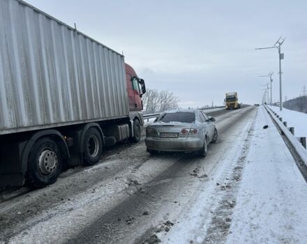 Сірий Мазда 6, об'ємом двигуна 2 л та пробігом 3 тис. км за 2000 $, фото 1 на Automoto.ua