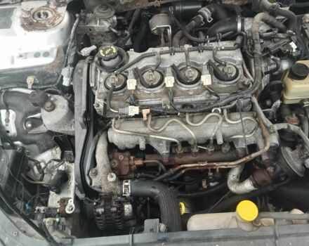 Сірий Мазда 6, об'ємом двигуна 2 л та пробігом 280 тис. км за 600 $, фото 2 на Automoto.ua