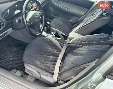 Сірий Мазда 6, об'ємом двигуна 2 л та пробігом 368 тис. км за 3500 $, фото 10 на Automoto.ua