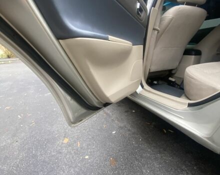 Сірий Мазда 6, об'ємом двигуна 2 л та пробігом 337 тис. км за 4150 $, фото 4 на Automoto.ua