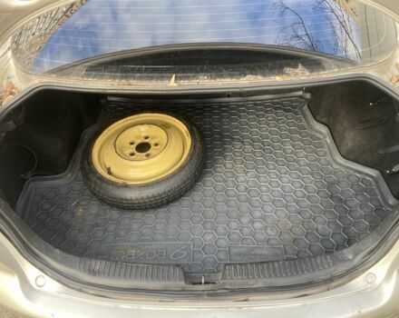 Сірий Мазда 6, об'ємом двигуна 2 л та пробігом 337 тис. км за 4150 $, фото 18 на Automoto.ua