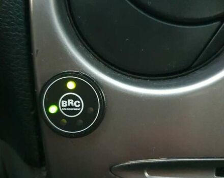 Серый Мазда 6, объемом двигателя 1.8 л и пробегом 415 тыс. км за 3000 $, фото 2 на Automoto.ua