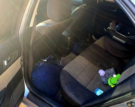 Серый Мазда 6, объемом двигателя 2 л и пробегом 240 тыс. км за 3000 $, фото 4 на Automoto.ua