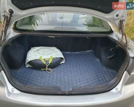 Серый Мазда 6, объемом двигателя 1.8 л и пробегом 415 тыс. км за 3000 $, фото 15 на Automoto.ua