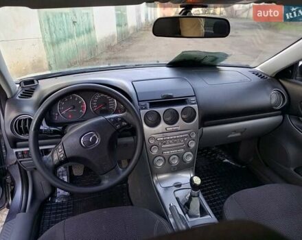 Серый Мазда 6, объемом двигателя 1.8 л и пробегом 350 тыс. км за 3800 $, фото 1 на Automoto.ua