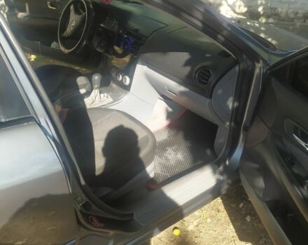 Сірий Мазда 6, об'ємом двигуна 2 л та пробігом 225 тис. км за 4500 $, фото 4 на Automoto.ua