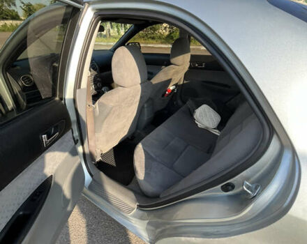 Сірий Мазда 6, об'ємом двигуна 2 л та пробігом 188 тис. км за 3700 $, фото 13 на Automoto.ua