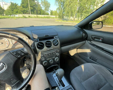 Сірий Мазда 6, об'ємом двигуна 2 л та пробігом 188 тис. км за 3700 $, фото 11 на Automoto.ua